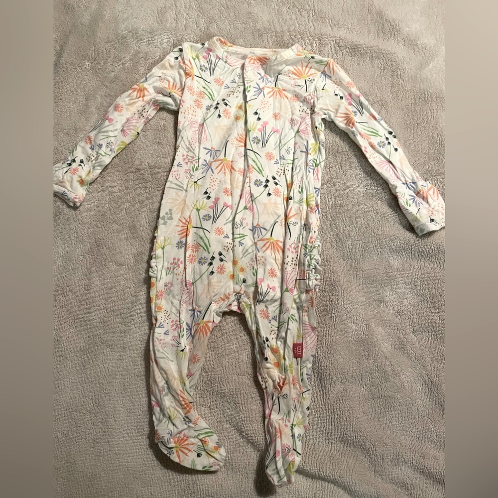 Magnetic Me footie, 0-3 months